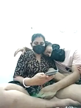 hornycouple096 online show from 04.18.26