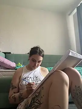 RiannaBrown online show from 06.10.26