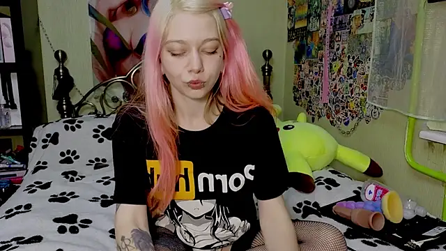 Sansarella online show from 03.20.25