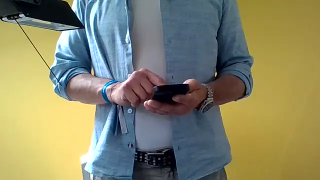 jjjust curiousss online show from 04.17.26