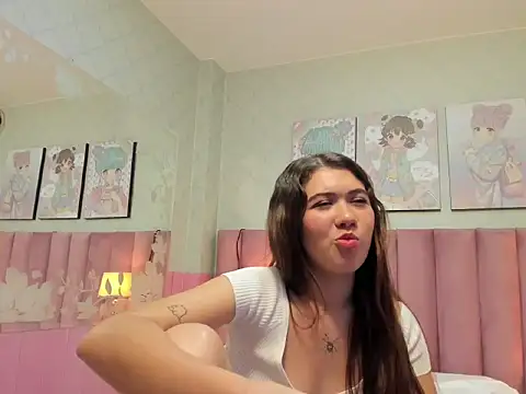 Snapshot of Hellencute18_ chatting on 04.11.26 Hellencute18 online show from 04.11.26