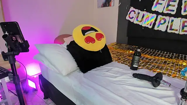 Snapshot of AnastasiaSiren_ chatting on 04.14.26 AnastasiaSiren online show from 04.14.26