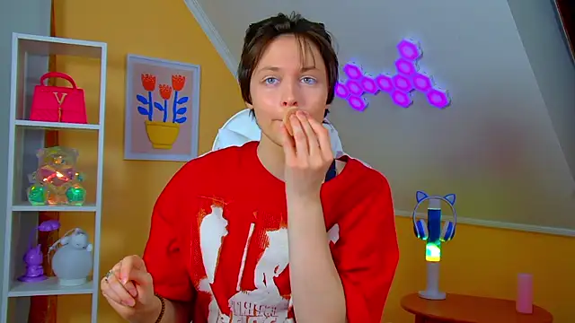 Snapshot of RitaRoses chatting on 04.13.26 RitaRoses online show from 04.13.26