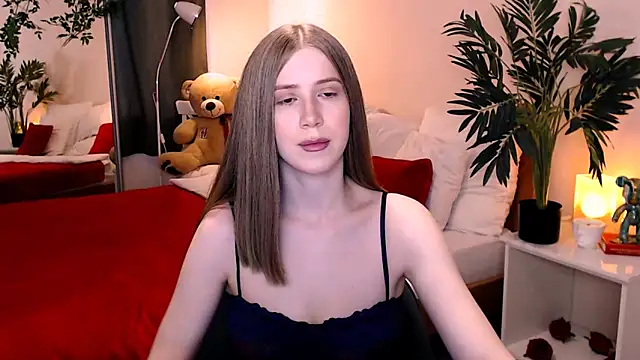 Snapshot of cheeky_chick chatting on 06.05.26 cheeky chick online show from 06.05.26
