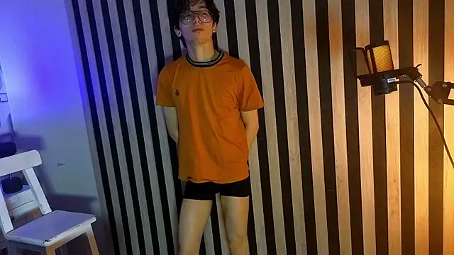Snapshot of Twink_Sebas7 chatting on 04.16.26 Twink Sebas7 online show from 04.16.26