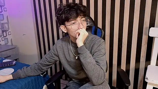 Snapshot of Twink_Sebas7 chatting on 07.01.26 Twink Sebas7 online show from 07.01.26