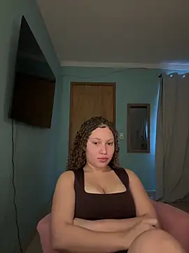 Snapshot of sophiiahot chatting on 05.06.26 sophiiahot online show from 05.06.26