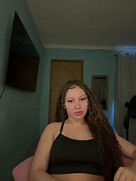 Snapshot of sophiiahot chatting on 05.09.26 sophiiahot online show from 05.09.26