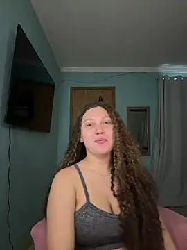 Snapshot of sophiiahot chatting on 05.27.26 sophiiahot online show from 05.27.26