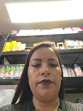 MIA ROSSEEE online show from 04.25.26