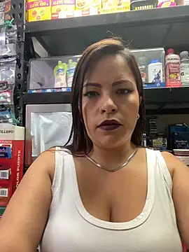 MIA ROSSEEE online show from 05.28.26