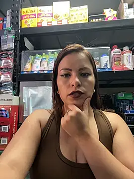 Snapshot of MIA_ROSSEEE chatting on 06.20.26 MIA ROSSEEE online show from 06.20.26