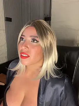 Snapshot of SamaraMontero chatting on 04.09.26 SamaraMontero online show from 04.09.26