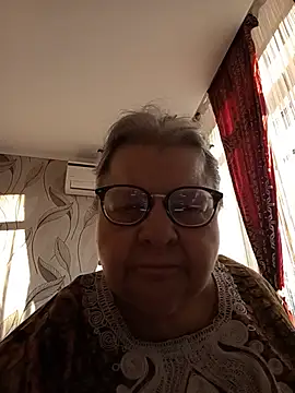 Snapshot of MartaMia68 chatting on 06.25.26 MartaMia68 online show from 06.25.26