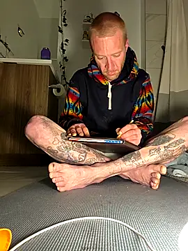 rawanduncut4u online show from 04.09.26