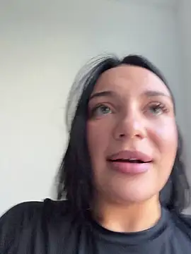 LucyHotty  online show from 04.18.26