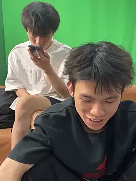 Snapshot of titi-999 chatting on 04.11.26 titi-999 online show from 04.11.26