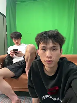 Snapshot of titi-999 chatting on 04.11.26 titi-999 online show from 04.11.26