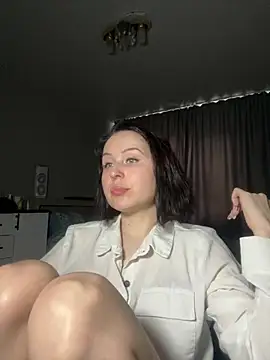 Snapshot of Hopefully_ chatting on 06.02.26 Hopefully online show from 06.02.26