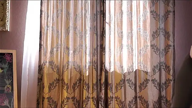 NicolWimett online show from 04.15.26