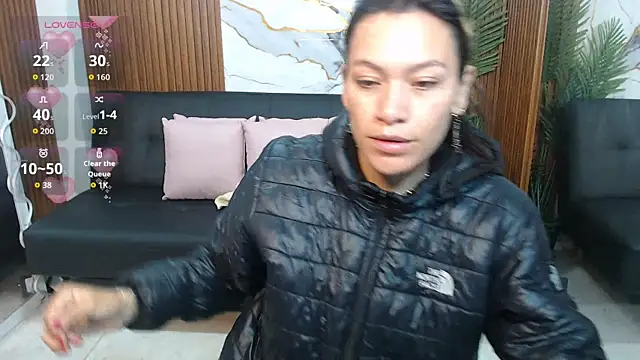 Snapshot of alonddra_tay chatting on 05.17.26 alonddra tay online show from 05.17.26