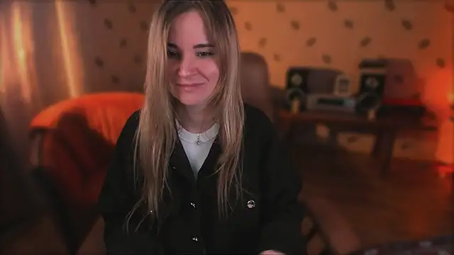 MiaSparkes online show from 04.19.26