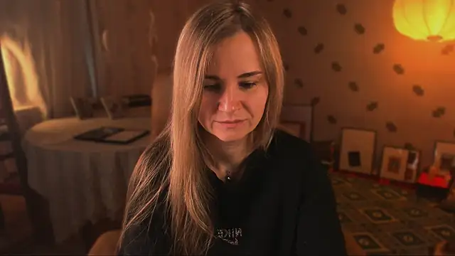 MiaSparkes online show from 05.29.26