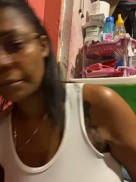 Malonna69 online show from 04.12.26