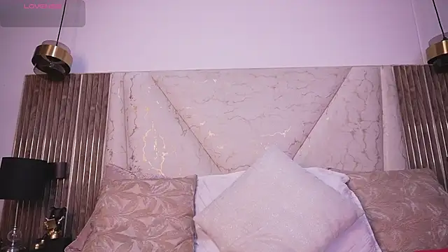 aria doll online show from 04.20.26