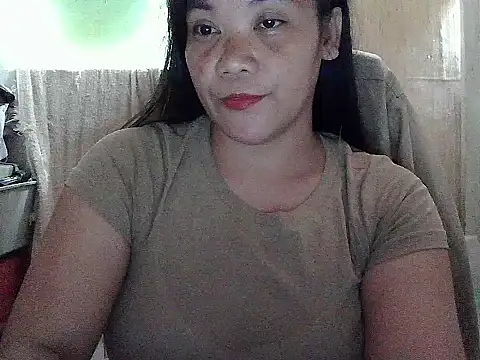 holdmetight21 online show from 04.22.26