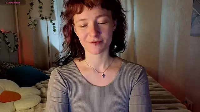 Ricki Bloom online show from 05.11.26