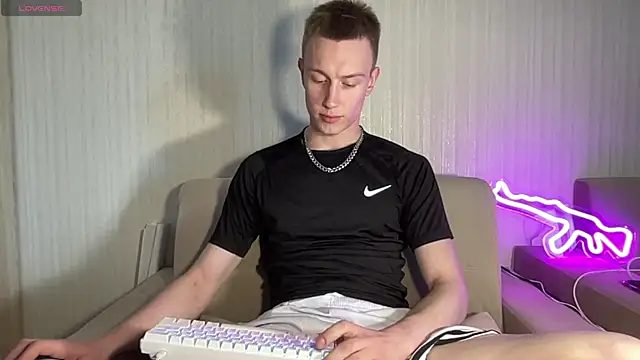 Travis Gracile online show from 06.01.26