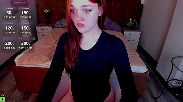 Emilly Hiil online show from 06.19.26