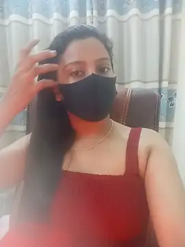 Snapshot of zareen_approach chatting on 06.25.26 zareen approach online show from 06.25.26