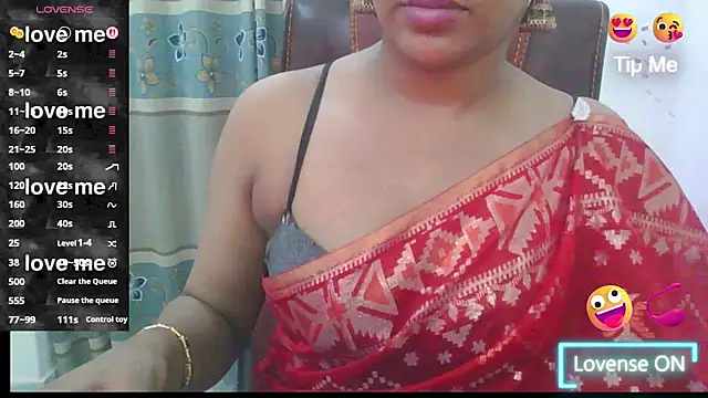 Snapshot of zareen_approach chatting on 07.18.26 zareen approach online show from 07.18.26