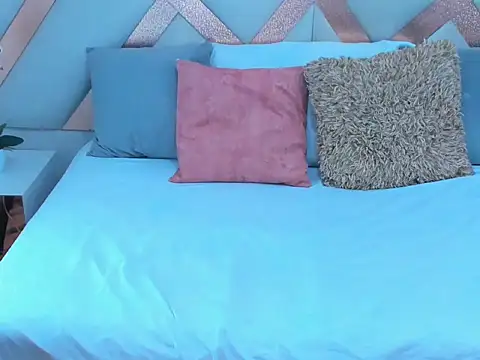 Danika Spice online show from 04.14.26