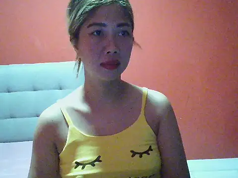 Snapshot of Cutie-Smile chatting on 05.18.26 Cutie-Smile online show from 05.18.26