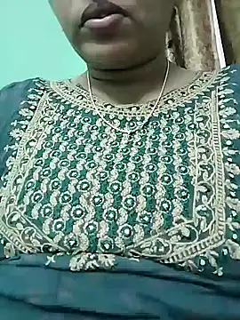 Snapshot of Monika_telugu_queen chatting on 04.27.26 Monika telugu queen online show from 04.27.26