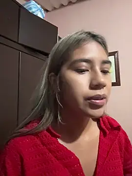 Kimmiebellarie online show from 04.18.26