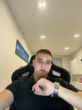 WARDEN w online show from 04.17.26