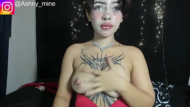 Ashnikko    online show from 06.12.26