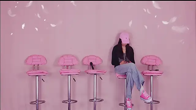 zhibo-05 online show from 04.21.26