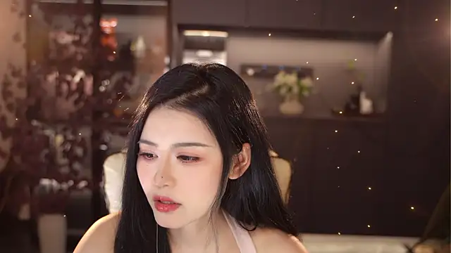 Seraphinei online show from 04.27.26