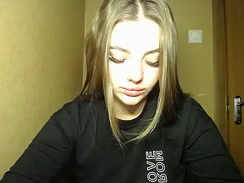 Snapshot of Lola77__ chatting on 07.30.26 Lola77 online show from 07.30.26
