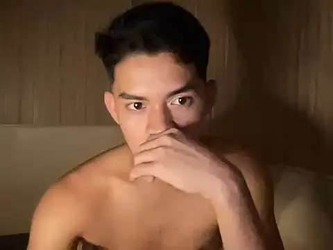 Snapshot of yourhotasian_jhonpol16 chatting on 07.03.26 yourhotasian jhonpol16 online show from 07.03.26