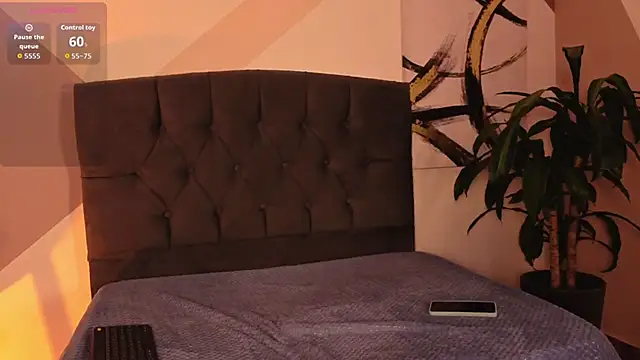 IvyRose 2 online show from 04.19.26