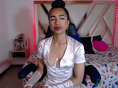 Snapshot of Miaa_ferrari1 chatting on 04.18.26 Miaa ferrari1 online show from 04.18.26