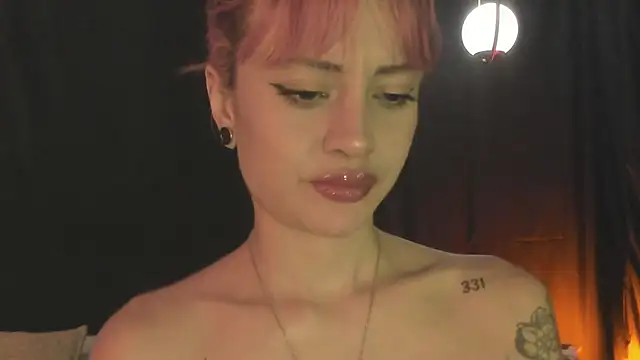 Snapshot of Miiaa_Stonee chatting on 04.23.26 Miiaa Stonee online show from 04.23.26