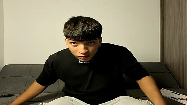 Snapshot of James_silva1 chatting on 04.25.26 James silva1 online show from 04.25.26