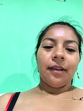 Snapshot of Tamaraxxx_hot chatting on 05.29.26 Tamaraxxx hot online show from 05.29.26